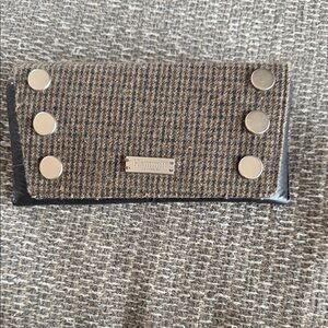 Hammitt Tan and Black Women's sunglasses case.  Magnetic